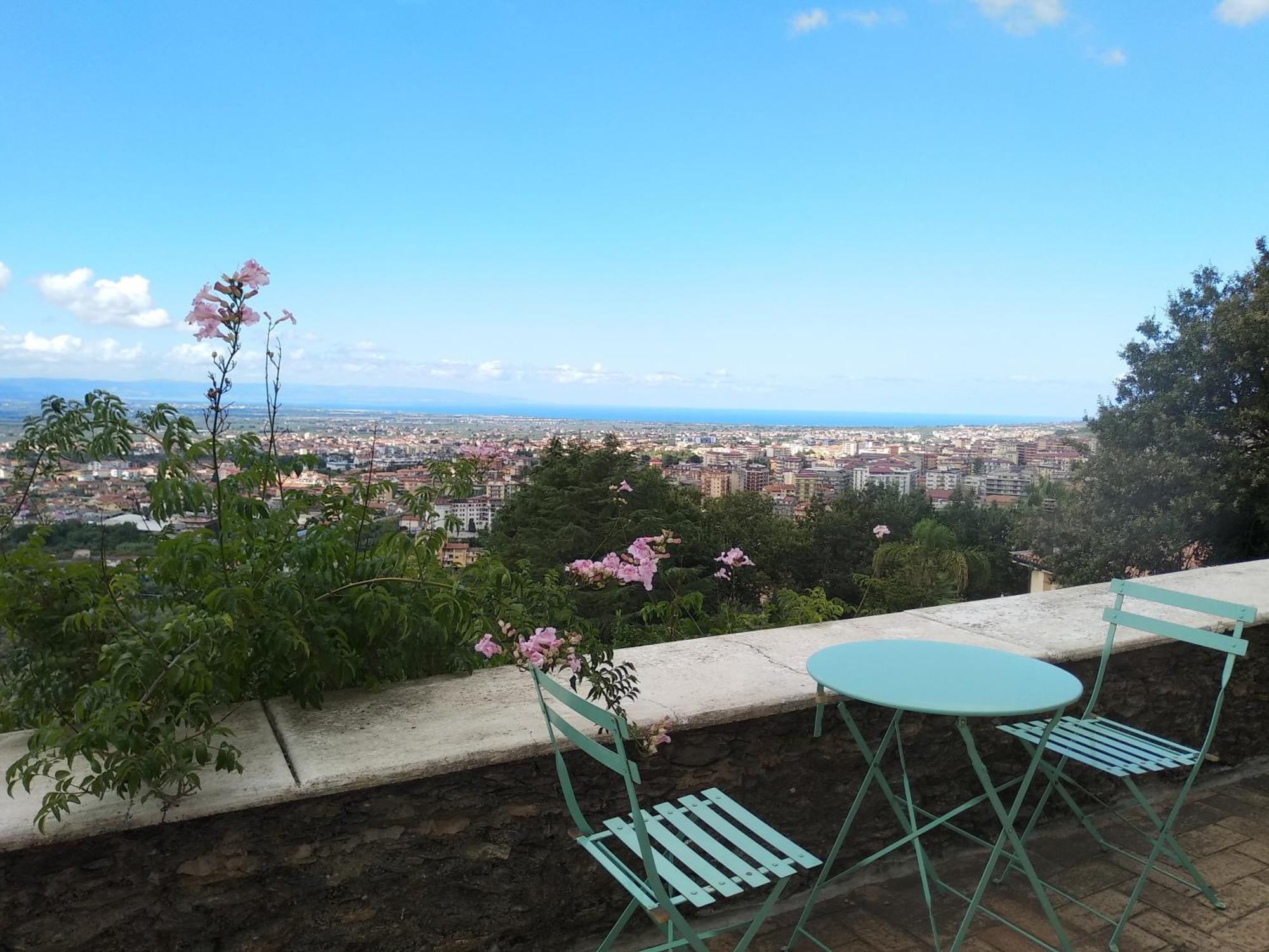 B&B Casa Gemma Lamezia Terme Exteriör bild